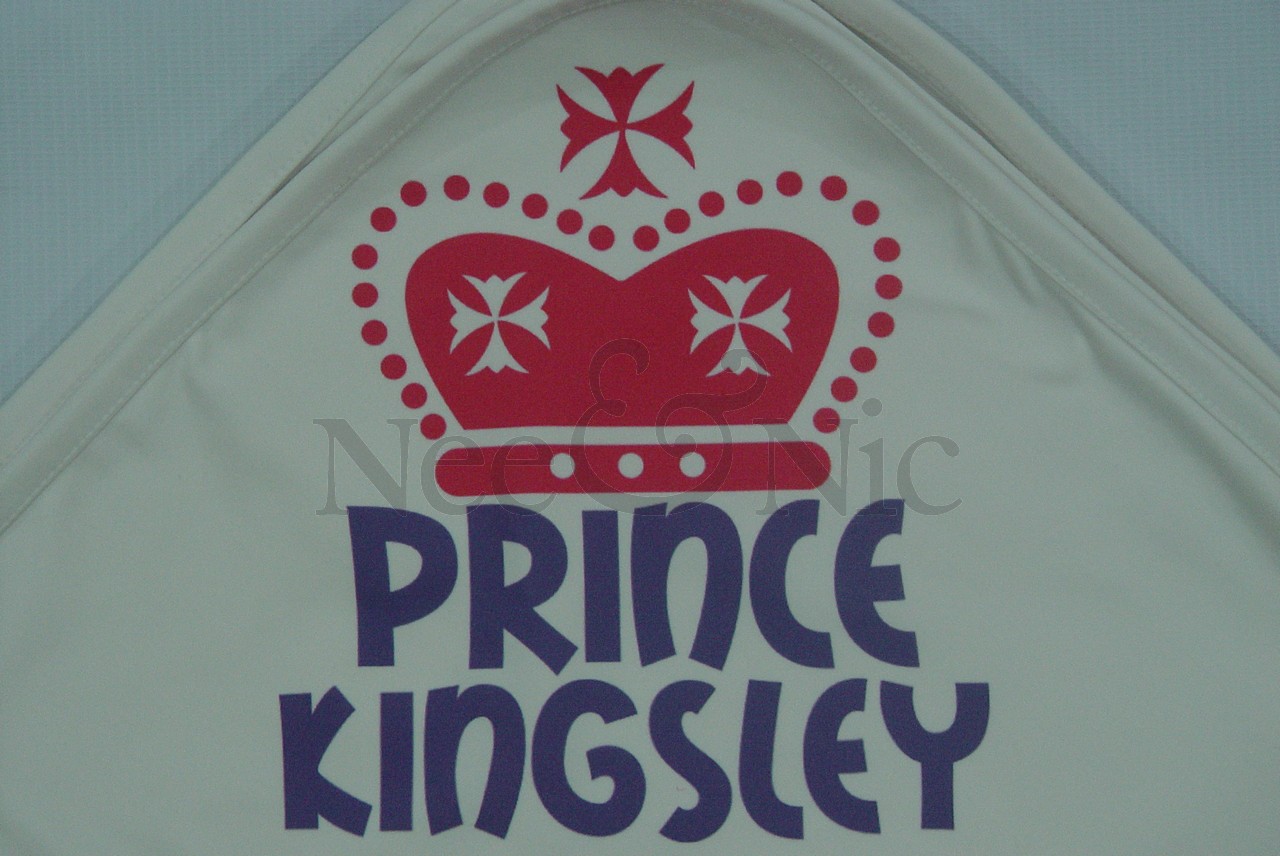 sample5 white with white skiting front